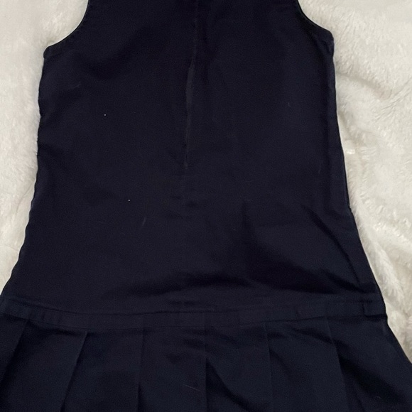 Girls uniform dress size 5 and shirt size 4/5 - Picture 6 of 6